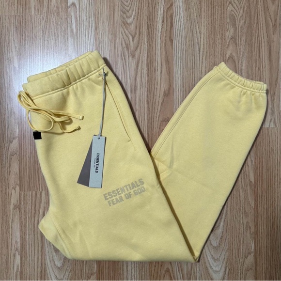 Essentials Fear of God Tuscan Hoodie & Sweatpants Set |SMALL| Authentic - Picture 4 of 6